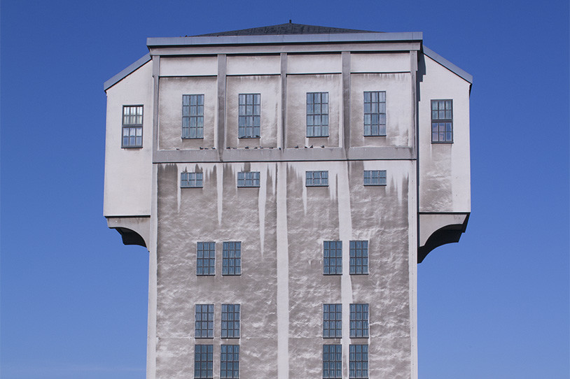 Der Hammerkopfturm der ehemaligen Grube Camphausen im Ortsteil Fischbach der Gemeinde Quierschied